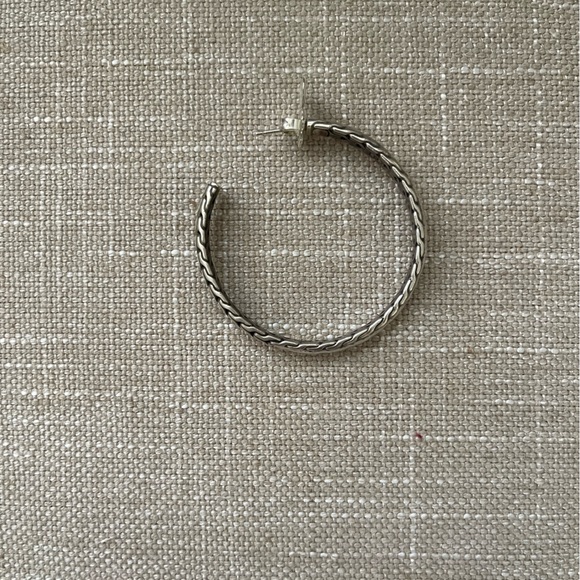 JOHN HARDY Sterling Silver 925 Classic Chain Hoop Earrings - Picture 3 of 3